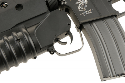 Купити Страйкбольна штурмова гвинтівка з підствольним гранатометом Specna Arms M16 SA-G02 Black в магазині Strikeshop